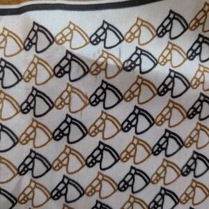 Women's Scarf Equestrian Horse Patterned Cream Brown Blue 26.5 x 26.5"